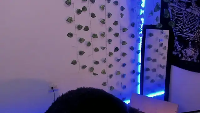 aaron play online show from November 13, 1:10 pm