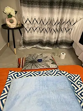 Nicole bash online show from March 9, 8:40 am