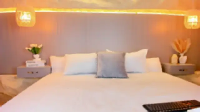 AmyColman  online show from March 12, 12:11 pm