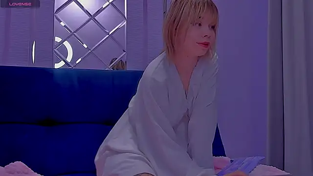 Snapshot of Milena_brilliant chatting on October 24, 10:11 am Milena brilliant online show from October 24, 10:11 am