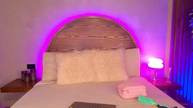 loana vegas online show from July 9, 4:11 pm