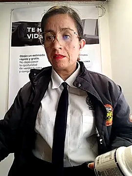 Snapshot of Valentina--1 chatting on April 23, 12:29 pm Valentina--1 online show from April 23, 12:29 pm