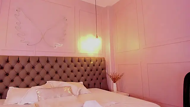 tall hotgirl online show from November 7, 7:36 pm