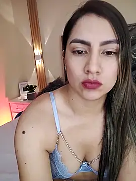 Snapshot of Violeth_Grey chatting on October 29, 8:10 pm Violeth Grey online show from October 29, 8:10 pm