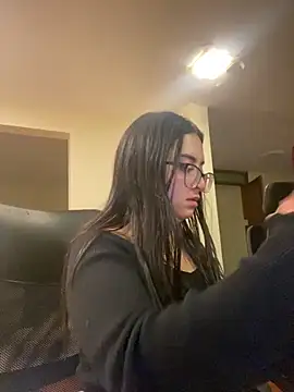 Kloe Novoa online show from April 14, 12:11 pm