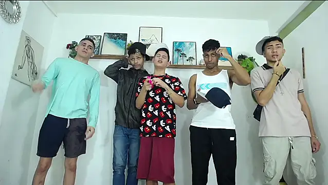 Hot Boys Latinos X online show from January 18, 7:28 pm