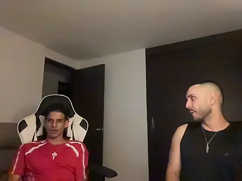 Snapshot of lionandreough chatting on November 2, 12:24 am lionandreough online show from November 2, 12:24 am