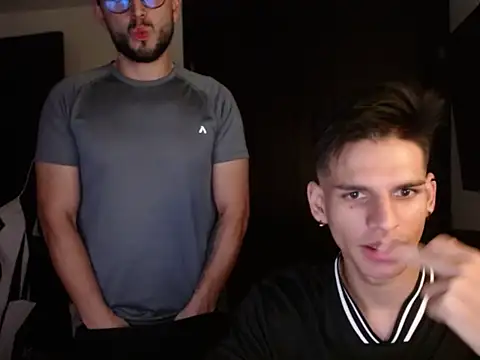 Snapshot of lionandreough chatting on November 21, 12:43 am lionandreough online show from November 21, 12:43 am