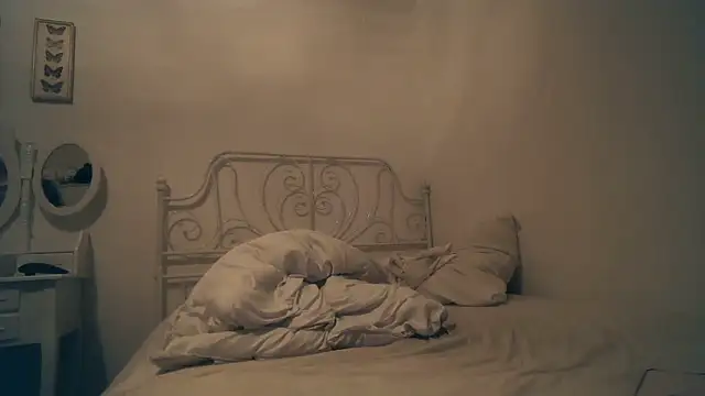 bellefleurrr online show from February 10, 8:24 pm