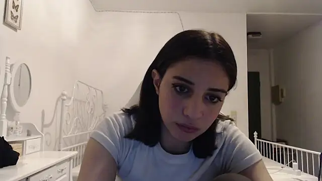 bellefleurrr online show from April 15, 7:21 pm