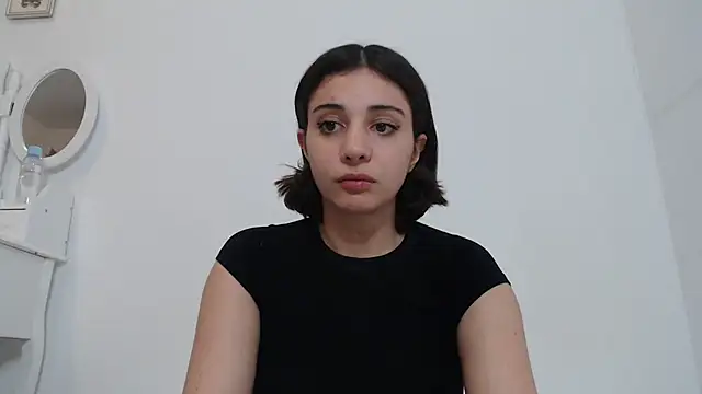 bellefleurrr online show from July 5, 9:00 pm