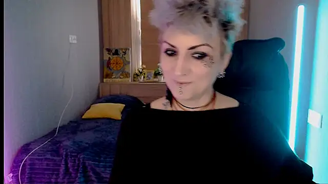 Sweet-n-Strong online show from March 6, 12:12 pm