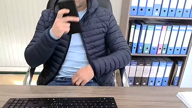 Evasionee online show from March 16, 8:07 am