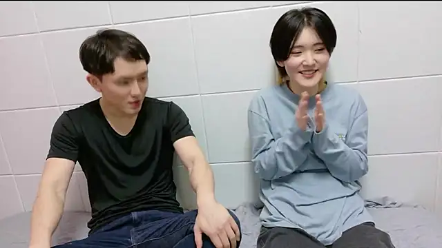 NORA NEKO 2 2 online show from November 15, 10:45 am