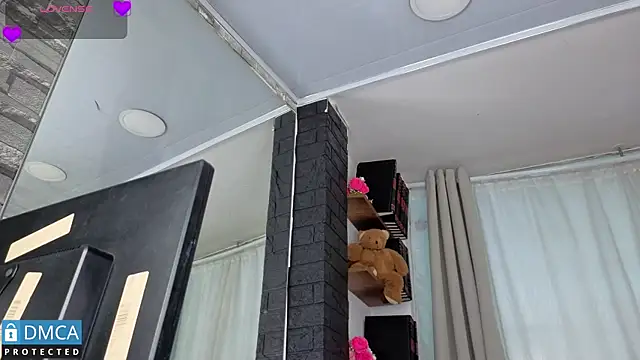 eva delight  online show from February 27, 11:10 am