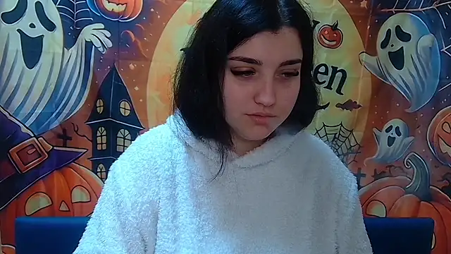 ScarletCargo online show from November 2, 6:05 am