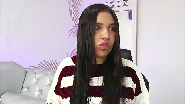 Isabelle Lane online show from March 18, 1:03 pm