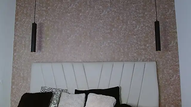 AliceSmity  online show from April 4, 11:29 am