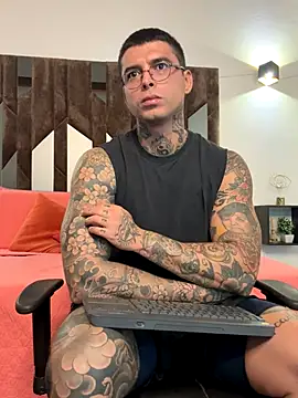 MATEO DILUCA online show from November 17, 10:10 am