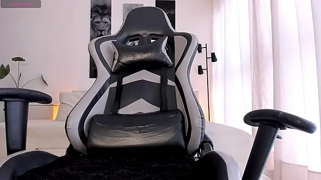 IamKael  online show from January 17, 5:49 pm