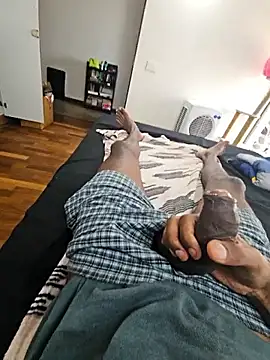 Snapshot of 16Hose chatting on April 2, 9:40 am 16Hose online show from April 2, 9:40 am