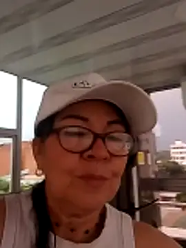 Snapshot of laliItaclark chatting on April 29, 1:15 pm laliItaclark online show from April 29, 1:15 pm