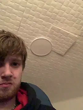 Snapshot of PetrTucnak chatting on February 9, 11:42 pm PetrTucnak online show from February 9, 11:42 pm