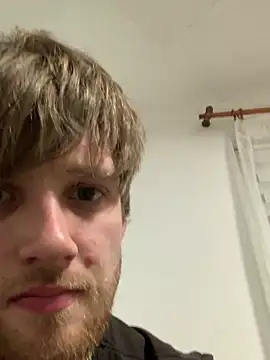 Snapshot of PetrTucnak chatting on February 10, 5:17 pm PetrTucnak online show from February 10, 5:17 pm