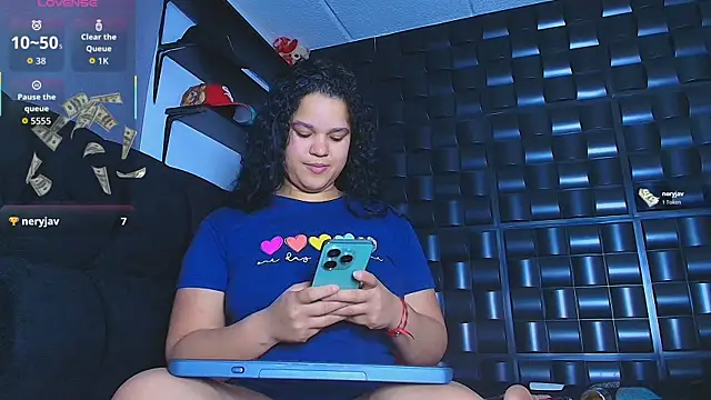 Kesha rosse  online show from December 20, 7:04 am