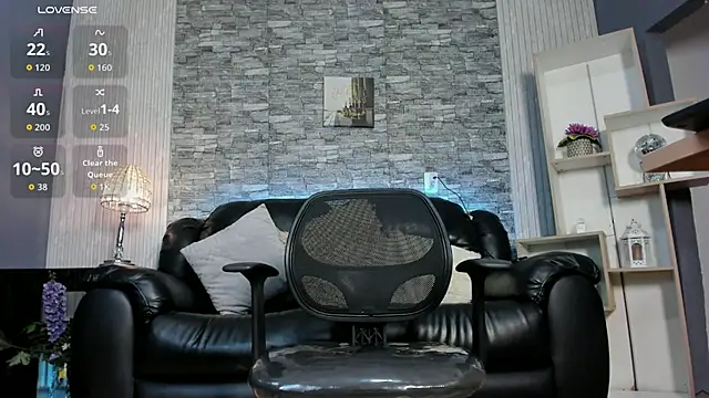 Snapshot of zack_joness18 chatting on May 30, 4:09 am zack joness18 online show from May 30, 4:09 am