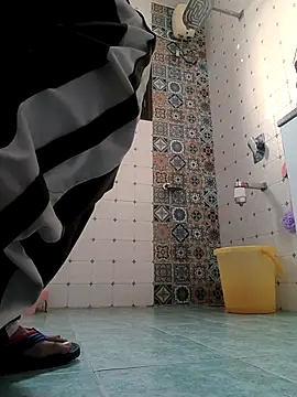 Snapshot of Hot-boss15 chatting on November 25, 2:55 am Hot-boss15 online show from November 25, 2:55 am