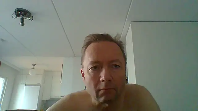 Snapshot of Timka69 chatting on November 9, 12:25 pm Timka69 online show from November 9, 12:25 pm