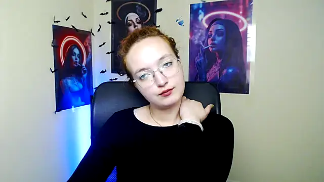 Snapshot of MissAriaa chatting on June 2, 6:26 am MissAriaa online show from June 2, 6:26 am
