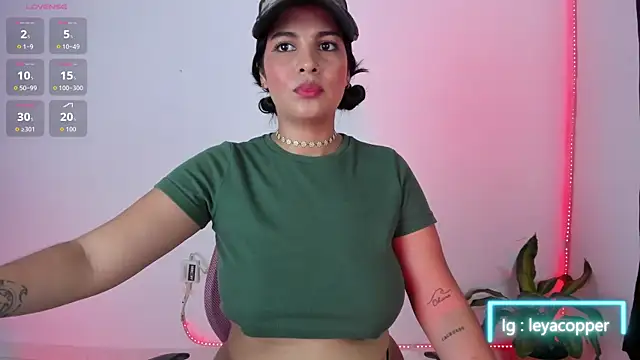 Leyacopper  online show from May 27, 11:24 pm