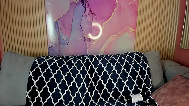 NhoanBrunette online show from November 11, 12:49 pm