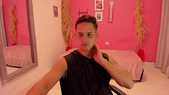 elmasmas01 online show from November 29, 11:08 pm