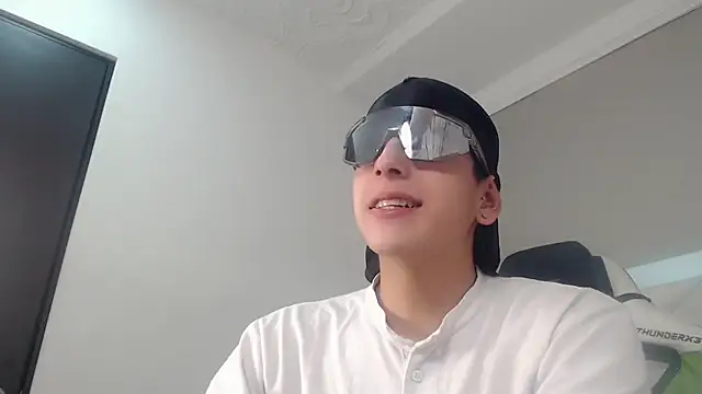 Cash G  online show from November 13, 8:08 pm