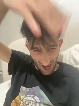 Dondeloquieras4 online show from April 9, 3:06 am