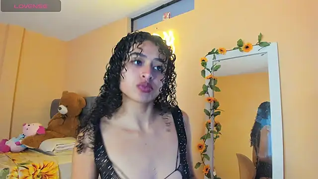 Keniia rizz online show from May 26, 7:10 pm