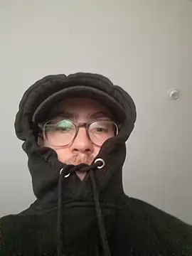 Snapshot of TheRealJoanPere chatting on December 14, 2:11 pm TheRealJoanPere online show from December 14, 2:11 pm