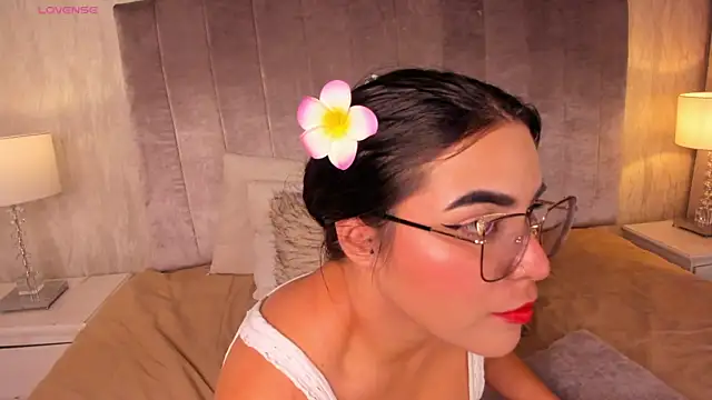 Melanie hillz online show from May 21, 12:06 am