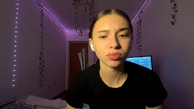 LilithFlamey online show from November 17, 6:14 pm