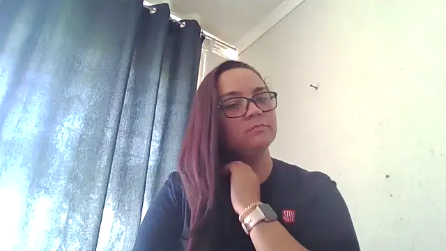 Snapshot of lilMissMarli chatting on April 8, 8:14 am lilMissMarli online show from April 8, 8:14 am