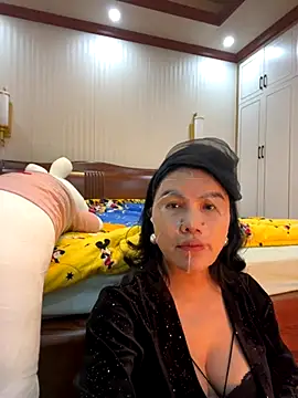 Qt889999 online show from November 10, 2:16 pm