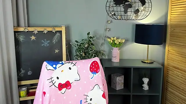 gracieave online show from January 18, 1:20 am