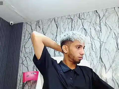 Snapshot of gregori_latin19 chatting on October 29, 1:46 pm gregori latin19 online show from October 29, 1:46 pm