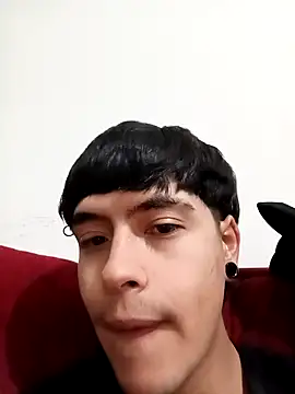 Snapshot of bastianfix1 chatting on March 14, 6:08 am bastianfix1 online show from March 14, 6:08 am