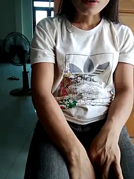 doggy-00 online show from April 13, 7:36 am