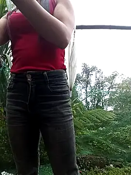 Snapshot of doggy-00 chatting on July 28, 11:17 am doggy-00 online show from July 28, 11:17 am