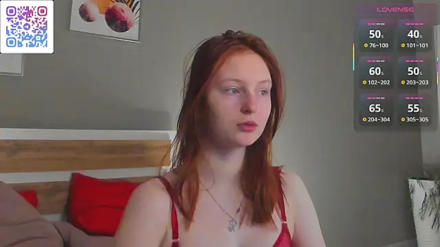 Snapshot of AngelWisee chatting on March 31, 3:08 am AngelWisee online show from March 31, 3:08 am